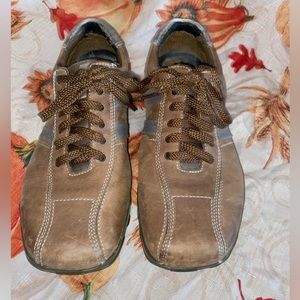 Skechers shoes men size 9.5 brown